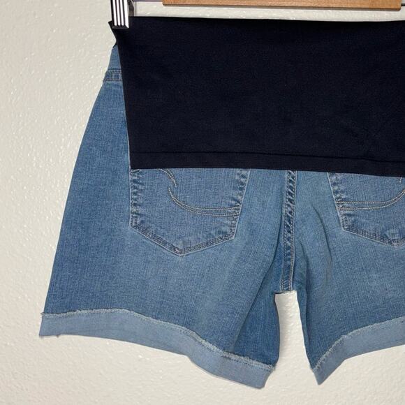 NWT Levi Strauss maternity 5" shorts Women's size XS Light Wash Blue Denim - Picture 12 of 16